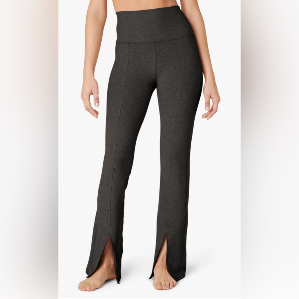 Beyond Yoga Space Dye Black Split Hem workout Leggings Sz Xs $98